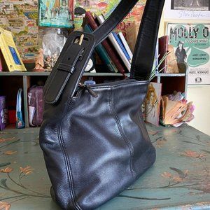 Vintage Coach Black Leather Hobo Purse J7B-4174